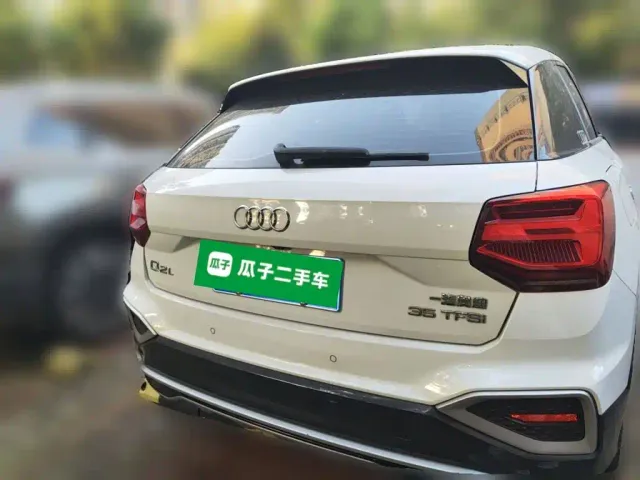 Audi Q2L — Фото автомобиля 3