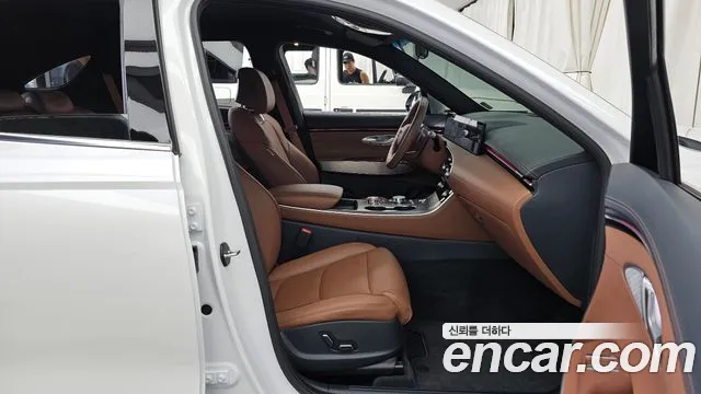 Genesis GV70 2.5T Бензин 2WD — Фото автомобиля 10