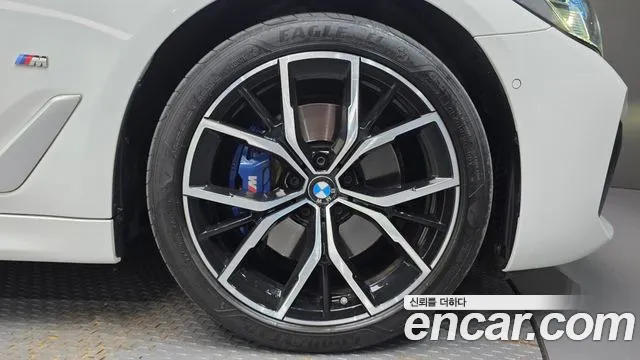 BMW 5-Series 5 серия (G30) 530i xDrive M Sport — Фото автомобиля 5