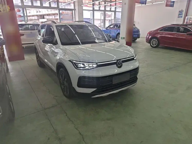 Volkswagen Tharu — Фото автомобиля 3