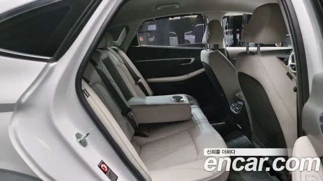 Hyundai Sonata Inspiration — Фото автомобиля 12
