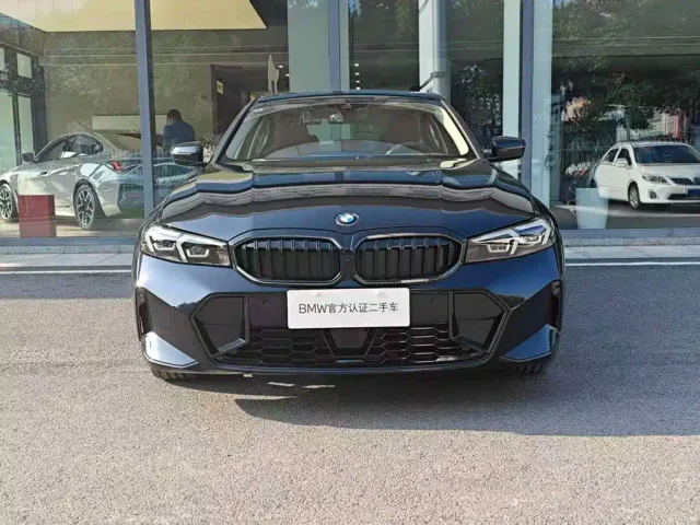 BMW 3 Series — Фото автомобиля 3
