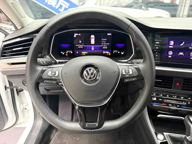 Volkswagen Sagitar — Фото автомобиля 12