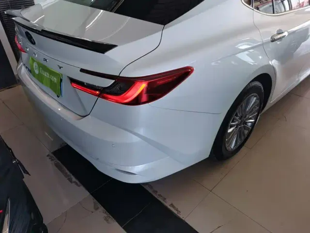 Toyota Camry — Фото автомобиля 7