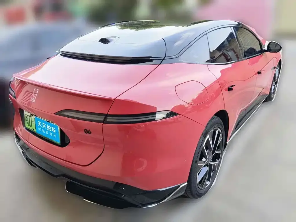 Avatr Avatr 06 2025 Model Pro Extended Range Edition — Фото автомобиля 2