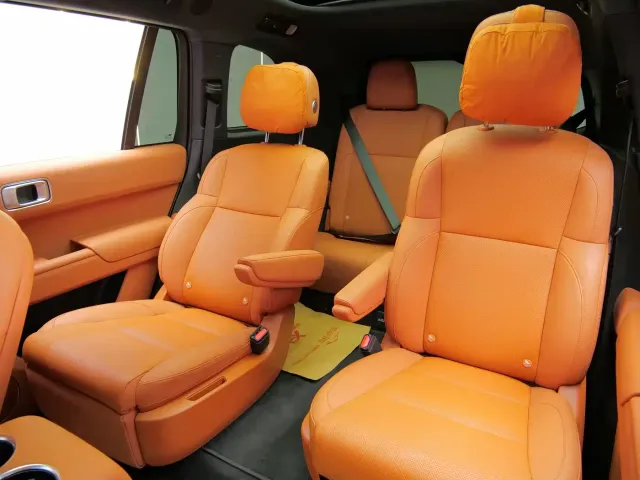 Li Auto L9 — Фото автомобиля 14