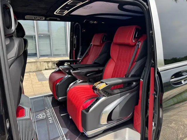 Mercedes-Benz V-Class — Фото автомобиля 6