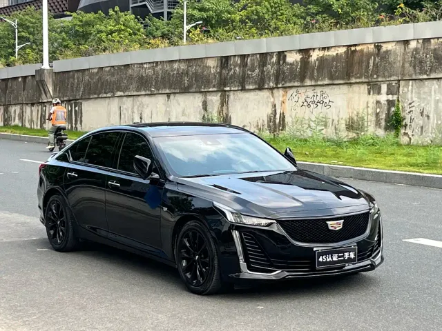 Cadillac CT5 — Фото автомобиля 3