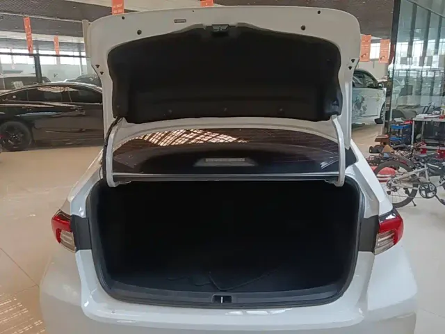Toyota Corolla — Фото автомобиля 18