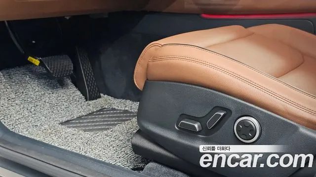 Genesis GV70 — Фото автомобиля 20