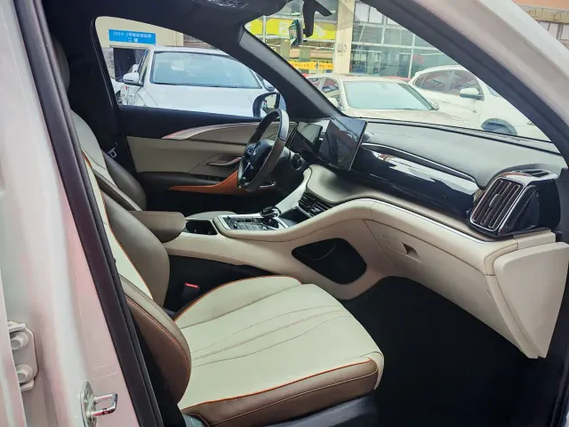 BYD Song Pro — Фото автомобиля 17