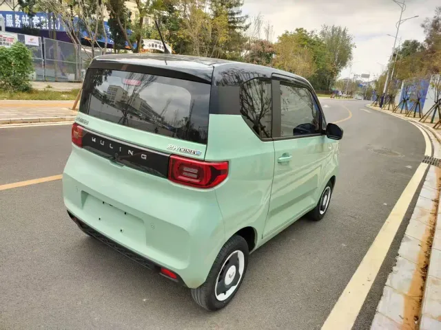 Wuling Hongguang Mini EV — Фото автомобиля 7