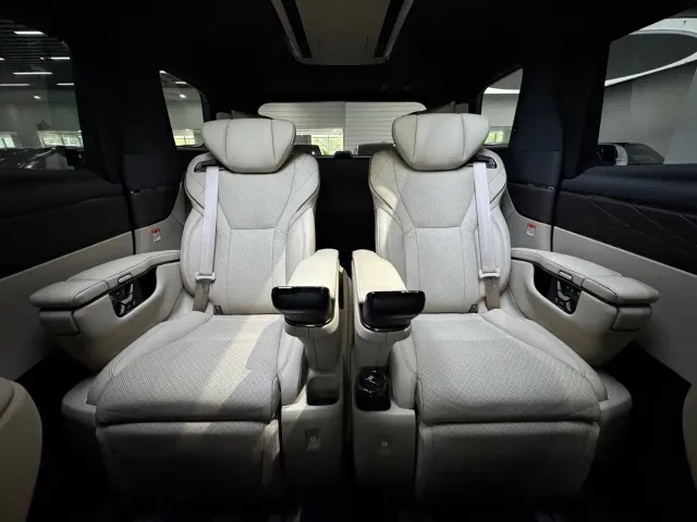 Toyota Alphard — Фото автомобиля 18