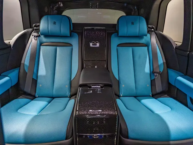 Rolls-Royce Cullinan — Фото автомобиля 13