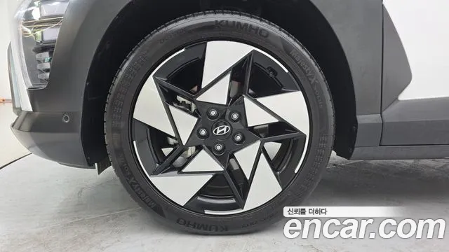 Hyundai Kona SX2 — Фото автомобиля 5