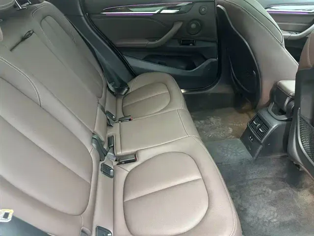 BMW X1 — Фото автомобиля 10