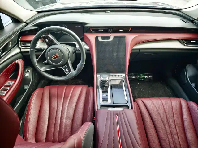 Hongqi H5 — Фото автомобиля 5