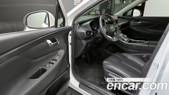 Hyundai Santafe — Фото автомобиля 10