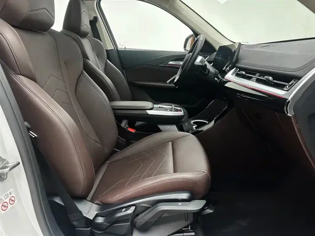 BMW X1 — Фото автомобиля 12