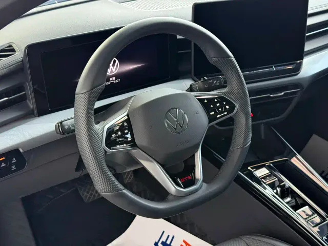 Volkswagen Lamando — Фото автомобиля 8