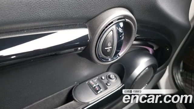 Mini Cooper Cooper Электро SE Электро — Фото автомобиля 7