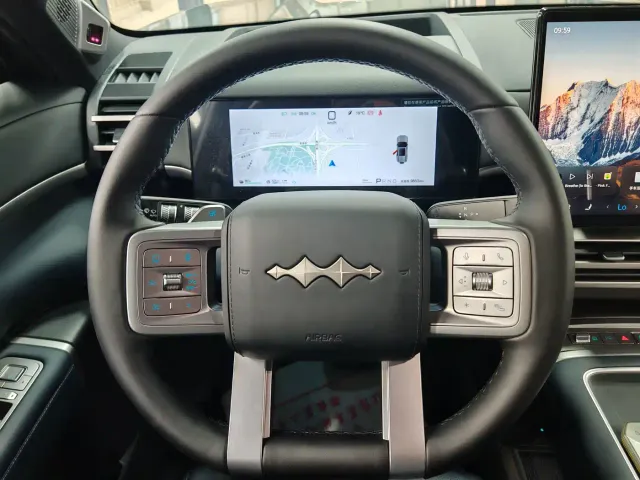 BYD FangChengBao Titanium 7 — Фото автомобиля 10