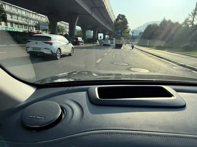 Geely Galaxy E5 — Фото автомобиля 7