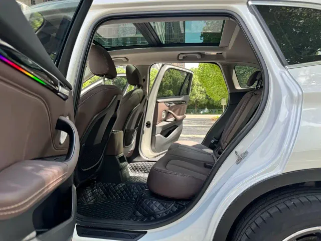 BMW X1 — Фото автомобиля 6