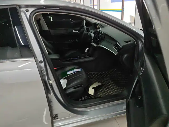 Peugeot 408 — Фото автомобиля 8