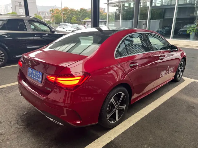 Mercedes-Benz A-Class — Фото автомобиля 10