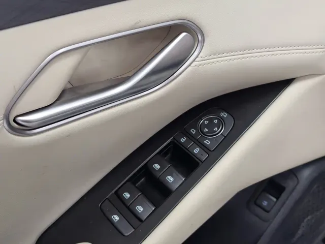 BYD Qin L — Фото автомобиля 11