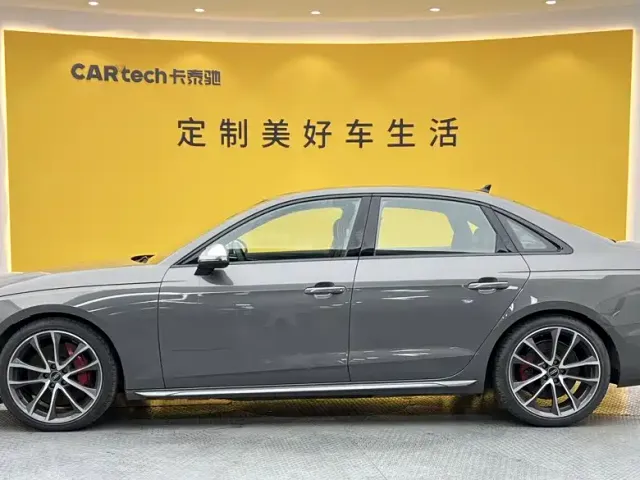 Audi S4 — Фото автомобиля 7