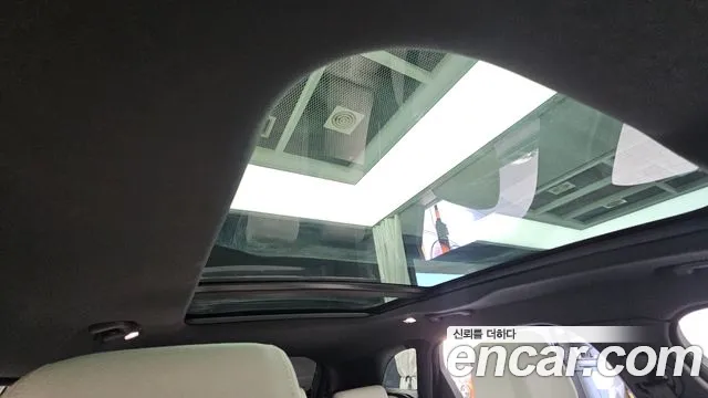 Land Rover Range Rover Velar Range Rover Velar 2.0 P250 R-Dynamic SE — Фото автомобиля 14