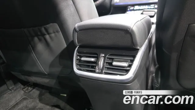 Hyundai Grandeur — Фото автомобиля 24