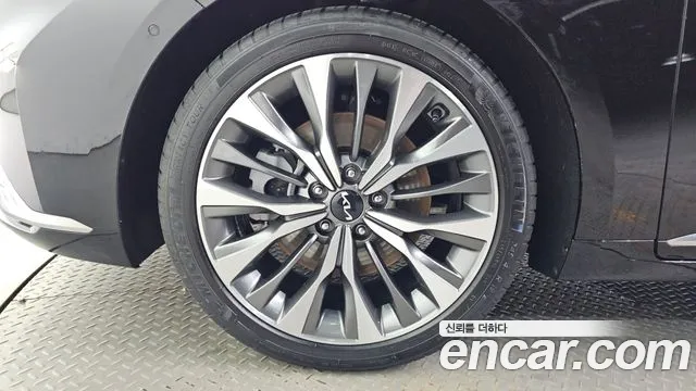 Kia K8 2.5 Бензин 2WD — Фото автомобиля 5