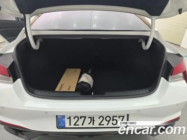 Hyundai Avante CN7 — Фото автомобиля 6