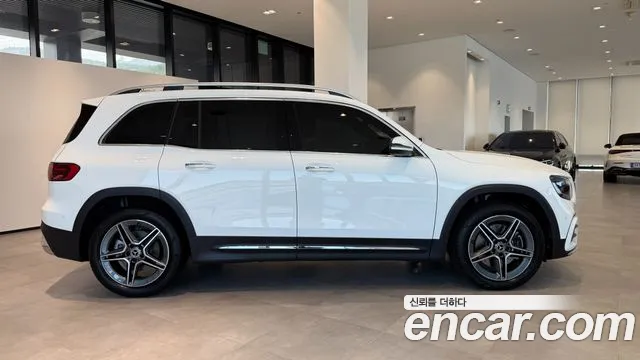 Mercedes-Benz GLB-Class — Фото автомобиля 9