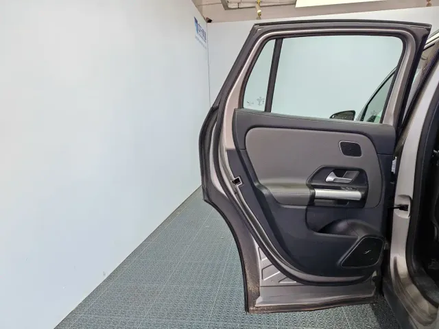 Mercedes-Benz EQA — Фото автомобиля 14