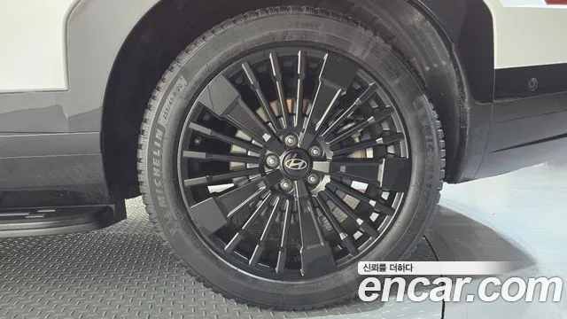 Hyundai Santafe — Фото автомобиля 18