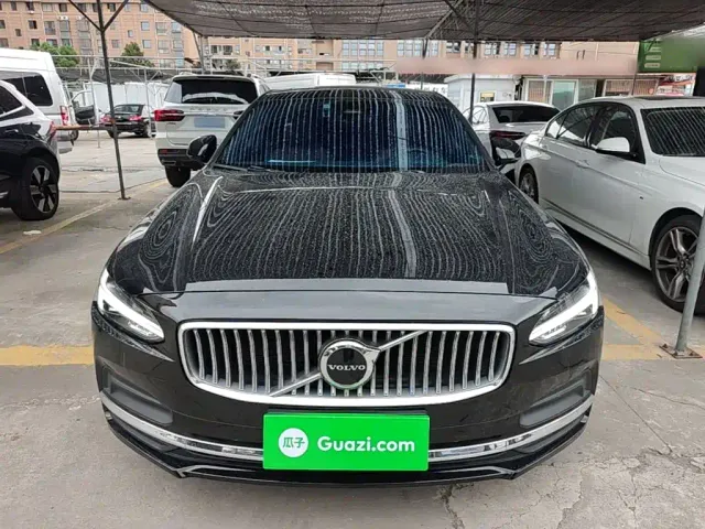 Volvo S90 — Фото автомобиля 2