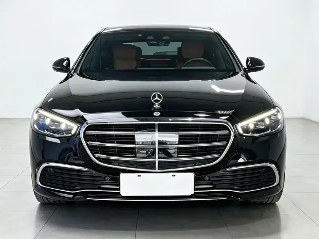 Mercedes-Benz S-Class — Фото автомобиля 2