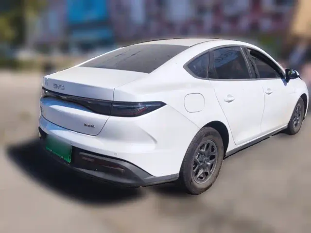 BYD Seal 05 DM-i — Фото автомобиля 4