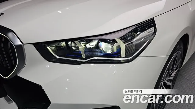 BMW 5-Series — Фото автомобиля 22