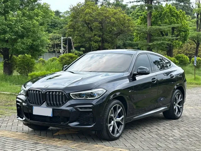 Фотография автомобиля — BMW X6