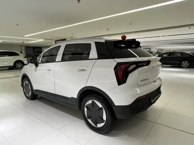 Geely Geometry E Firefly — Фото автомобиля 21