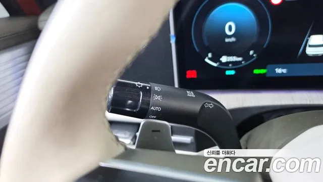 Hyundai Santa Fe MX5 — Фото автомобиля 28