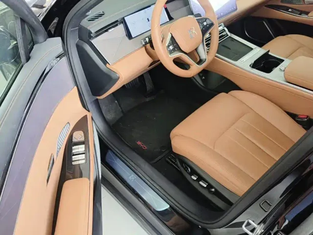 BYD Han L — Фото автомобиля 15