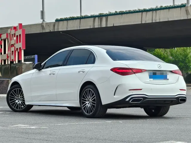Mercedes-Benz C-Class — Фото автомобиля 12