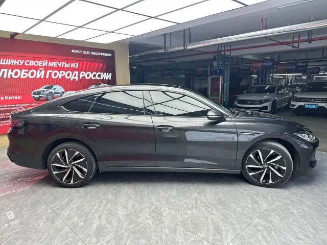Volkswagen Lamando — Фото автомобиля 4
