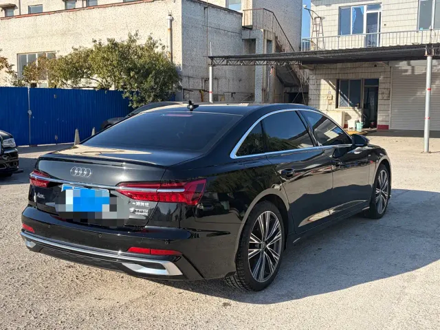 Audi A6L — Фото автомобиля 3
